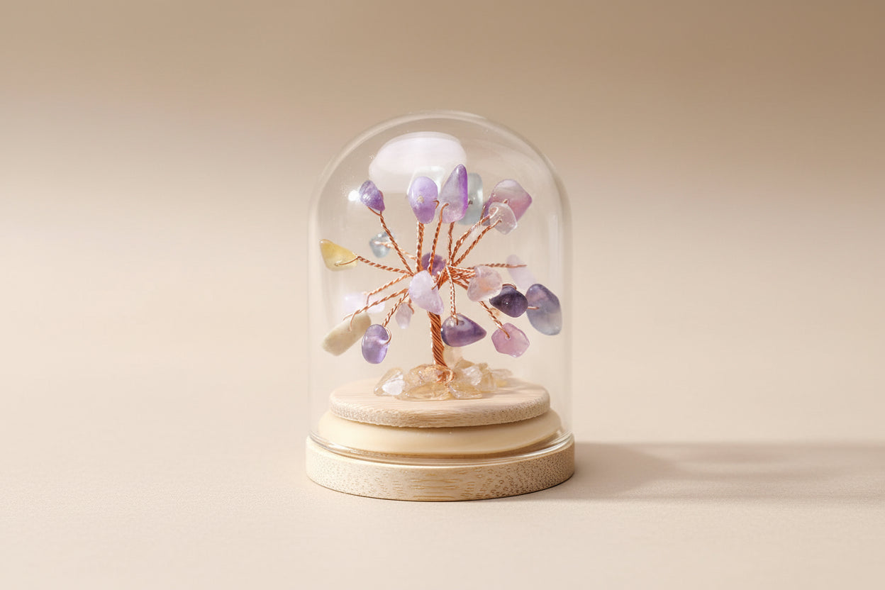 Arbre de Vie en Fluorite sous Cloche – Base en Bois
