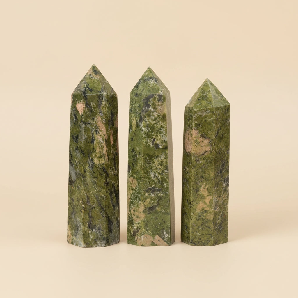 Obélisque en Cristal Naturel